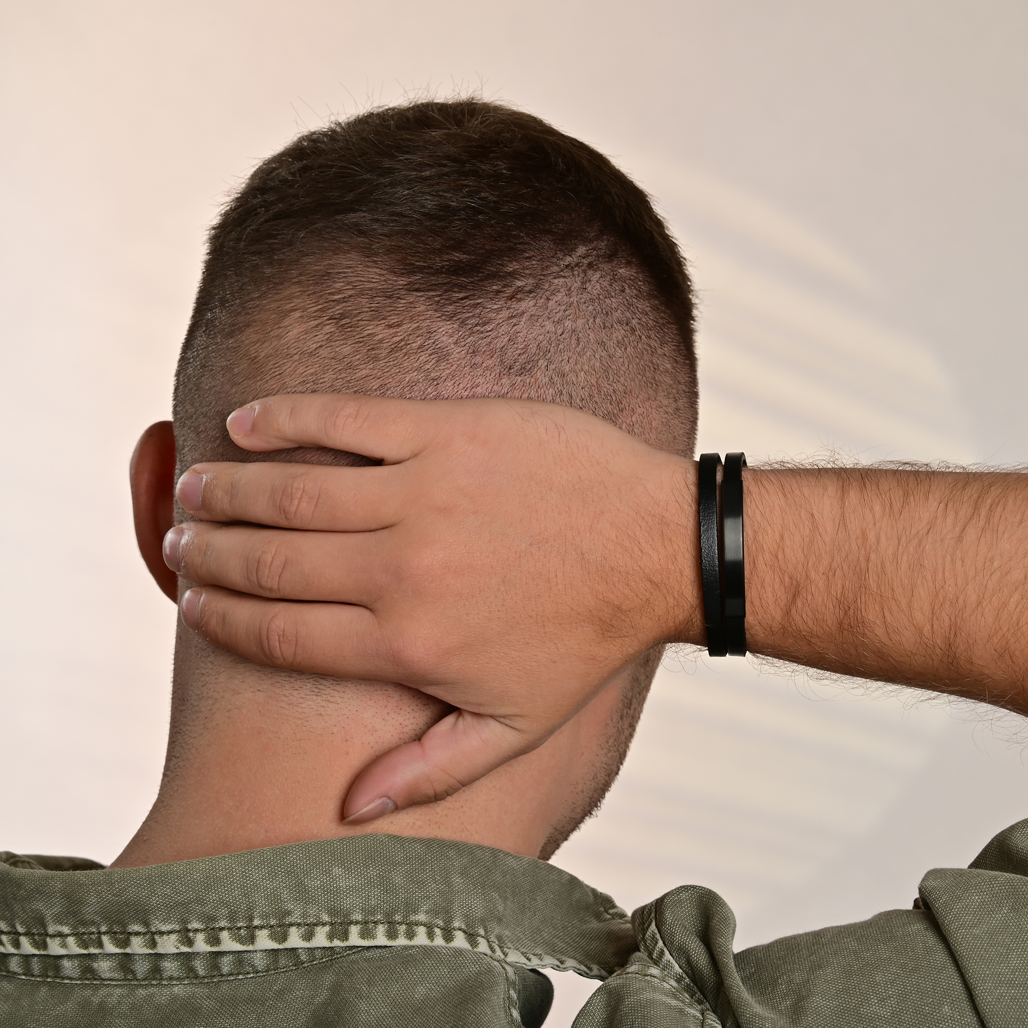 "Tom", Akzent Echtlederarmband mit Edelstahlgravurplatte, schwarz/schwarz