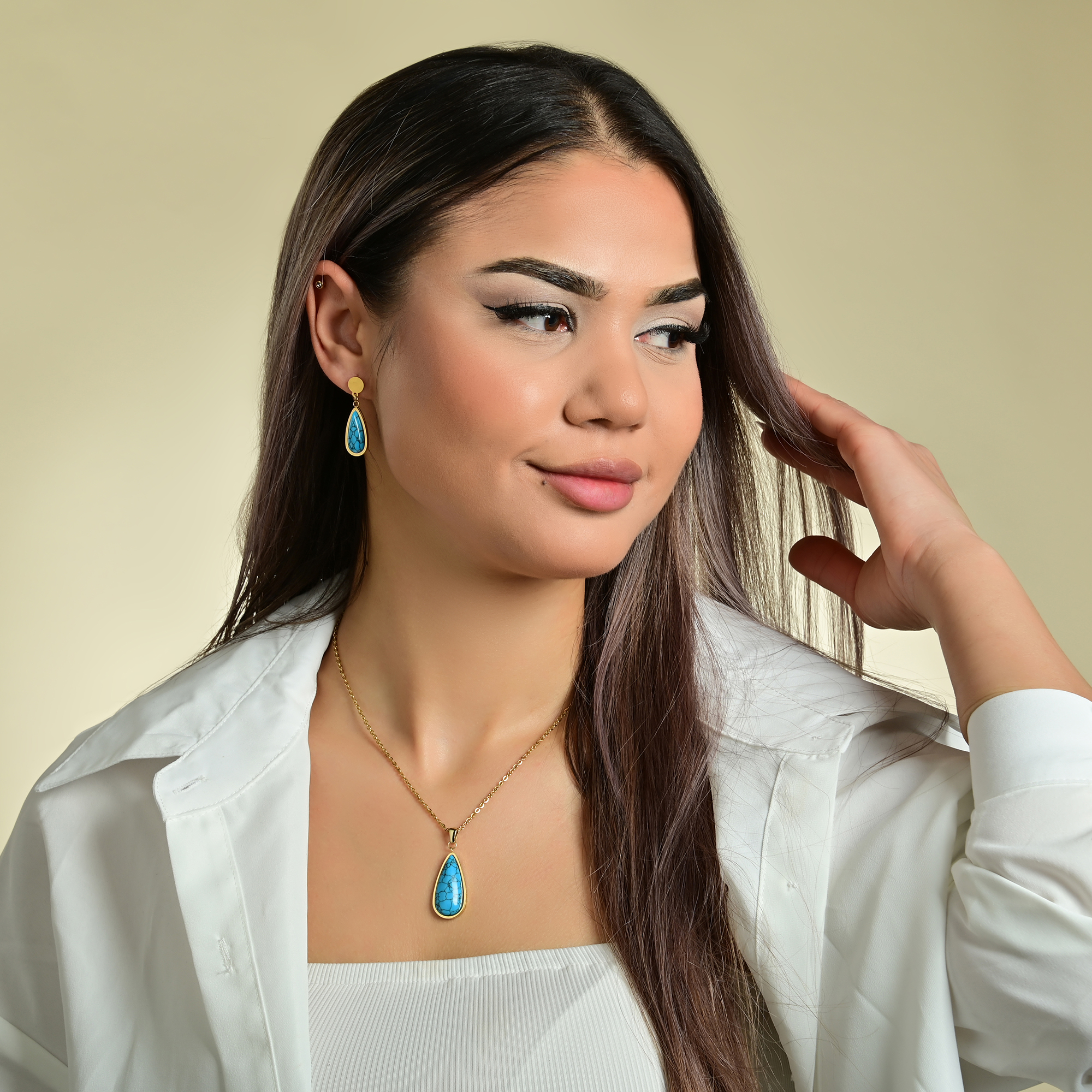"Mali", Akzent Edelstahl Schmuckset mit Türkis, Halskette und Ohrhänger, goldfarben