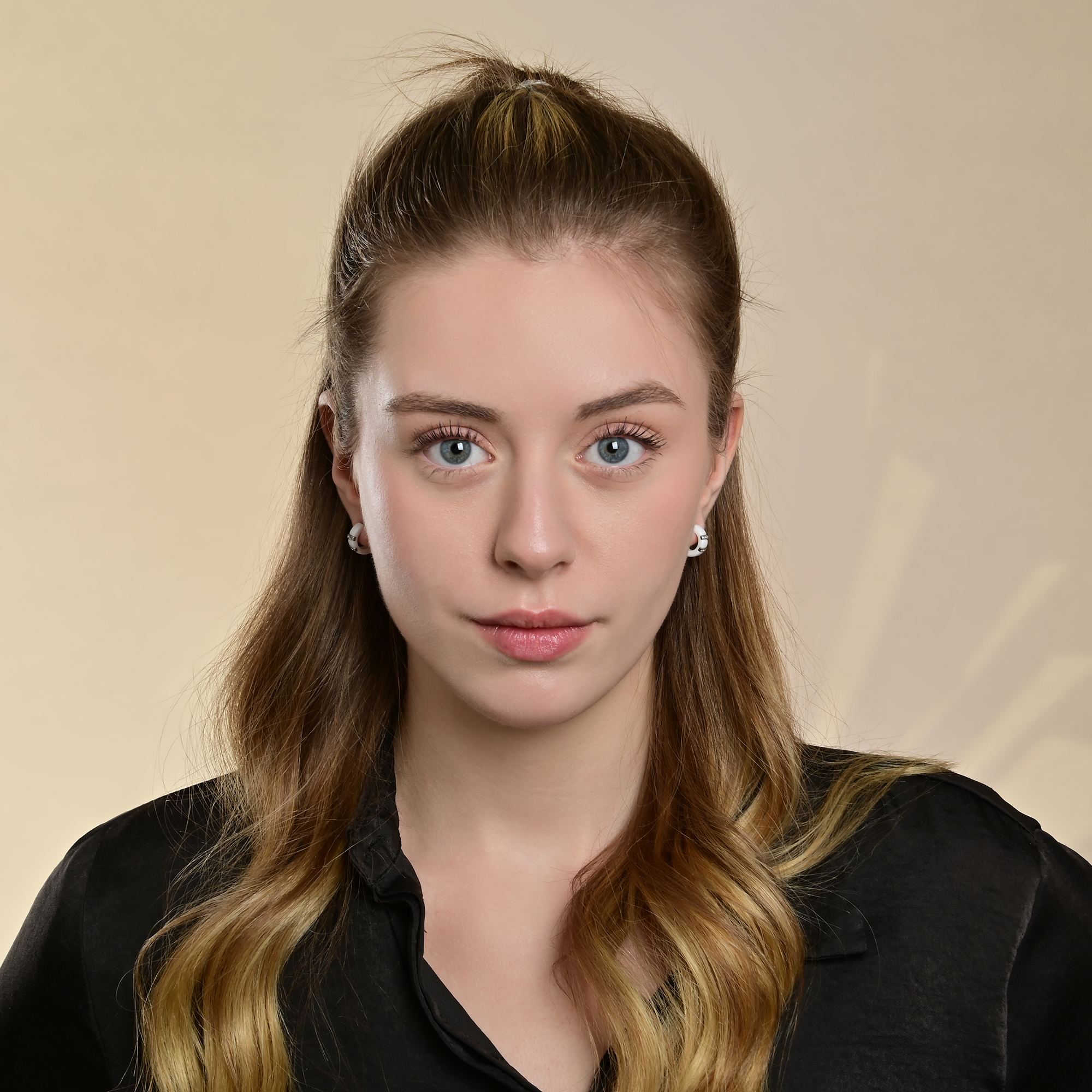 "Cristin" Akzent Edelstahl-Keramik Ohrringe, Zirkonia, weiß