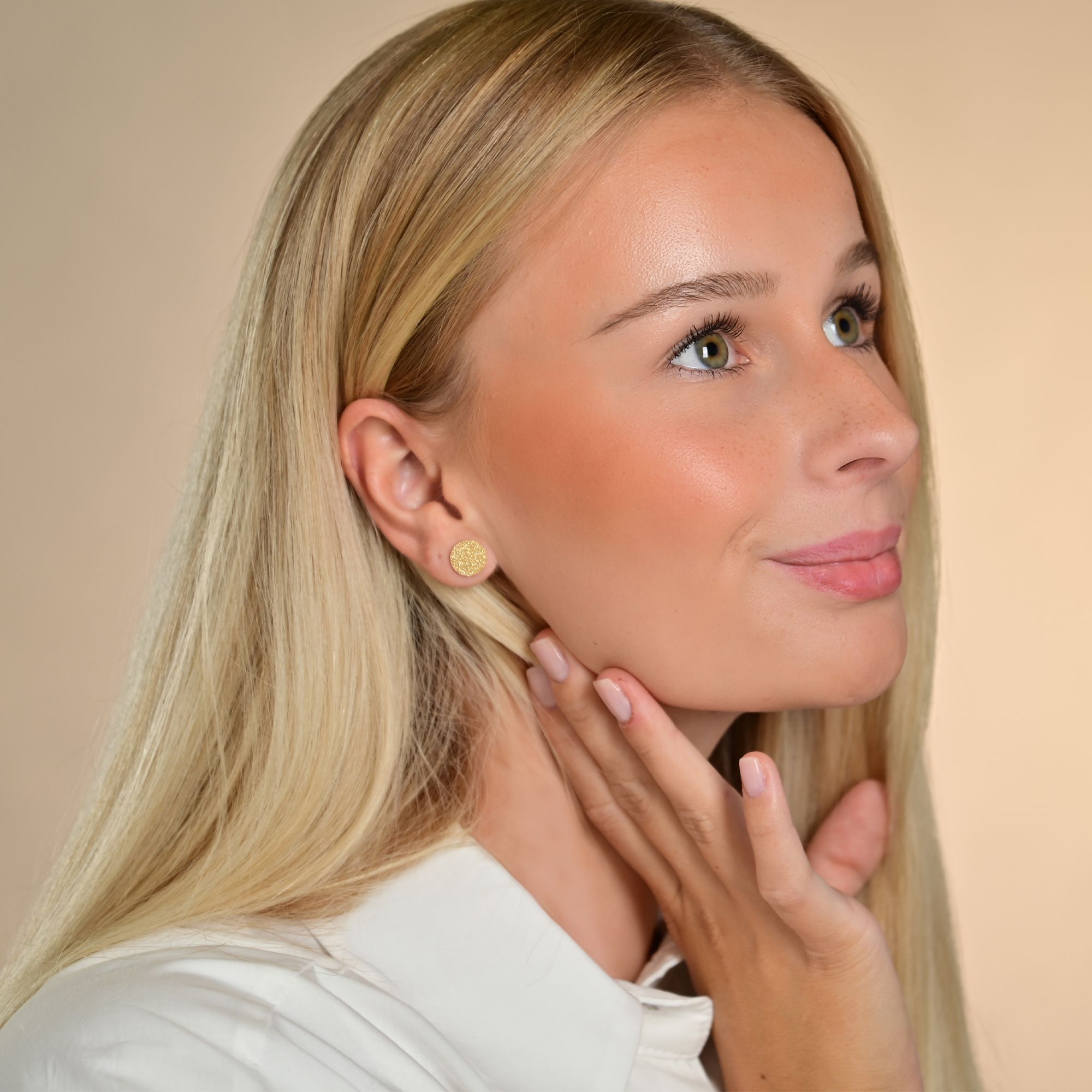 "Cameron", Edelstahl Ohrstecker - Plättchen Ø 10 mm, sandgestrahlt goldfarben