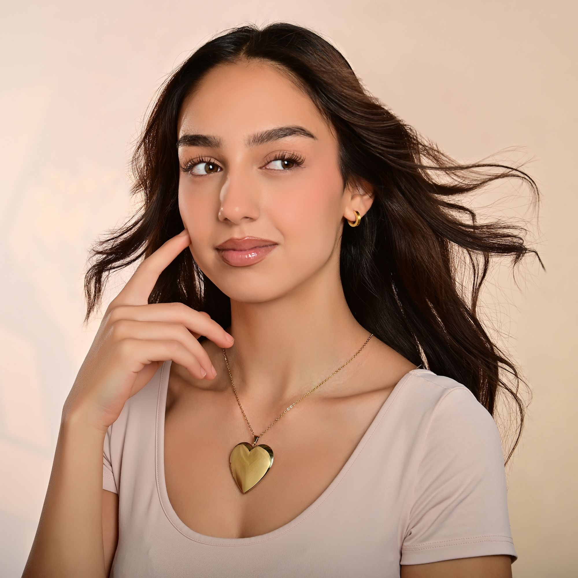 "Liora"  Edelstahl Kette mit Medaillon - Herz, 45+5 cm, goldfarben