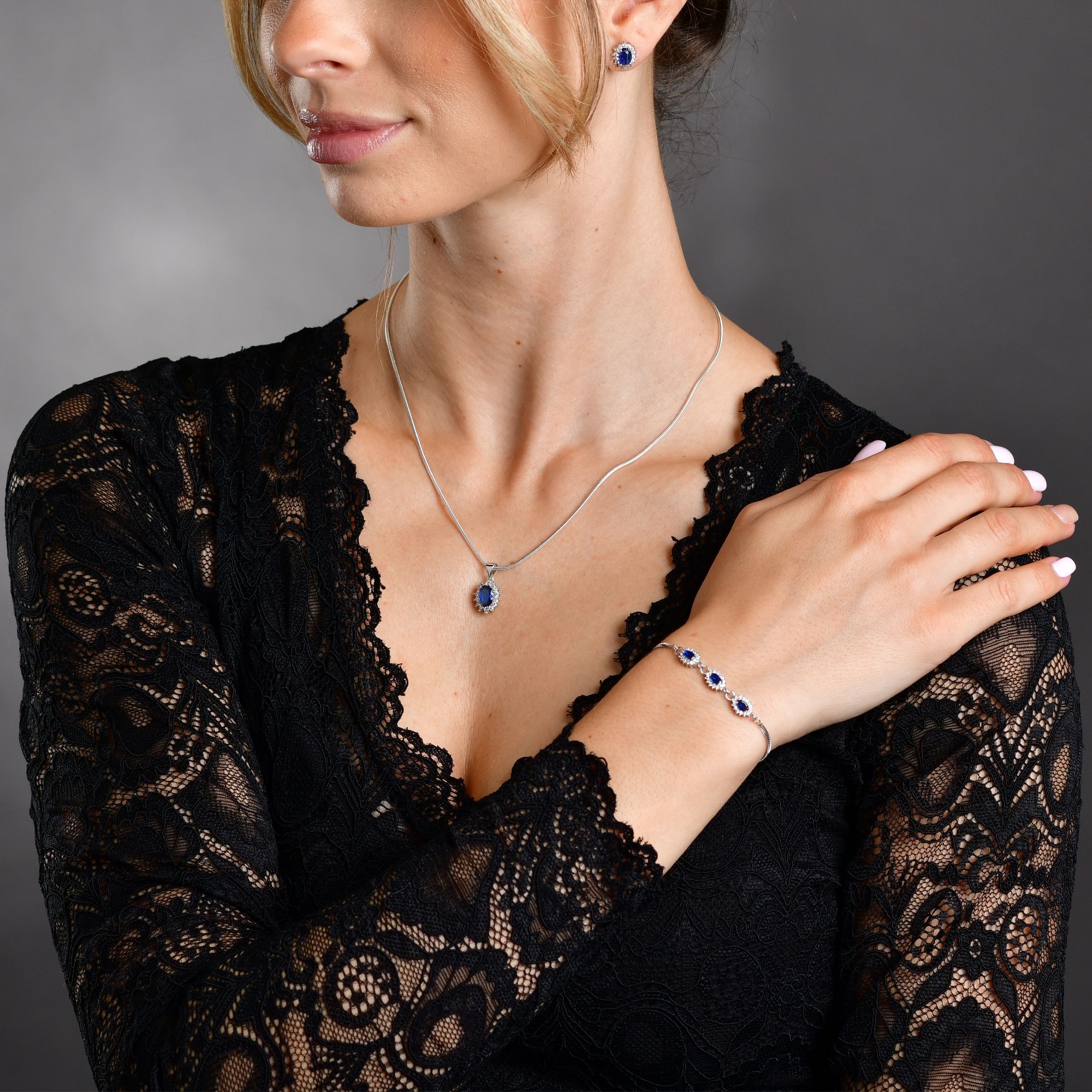 "Diana", 9257- Echt silber Entourage Anhänger, Zirkonia blau/ weiß, rhodinert