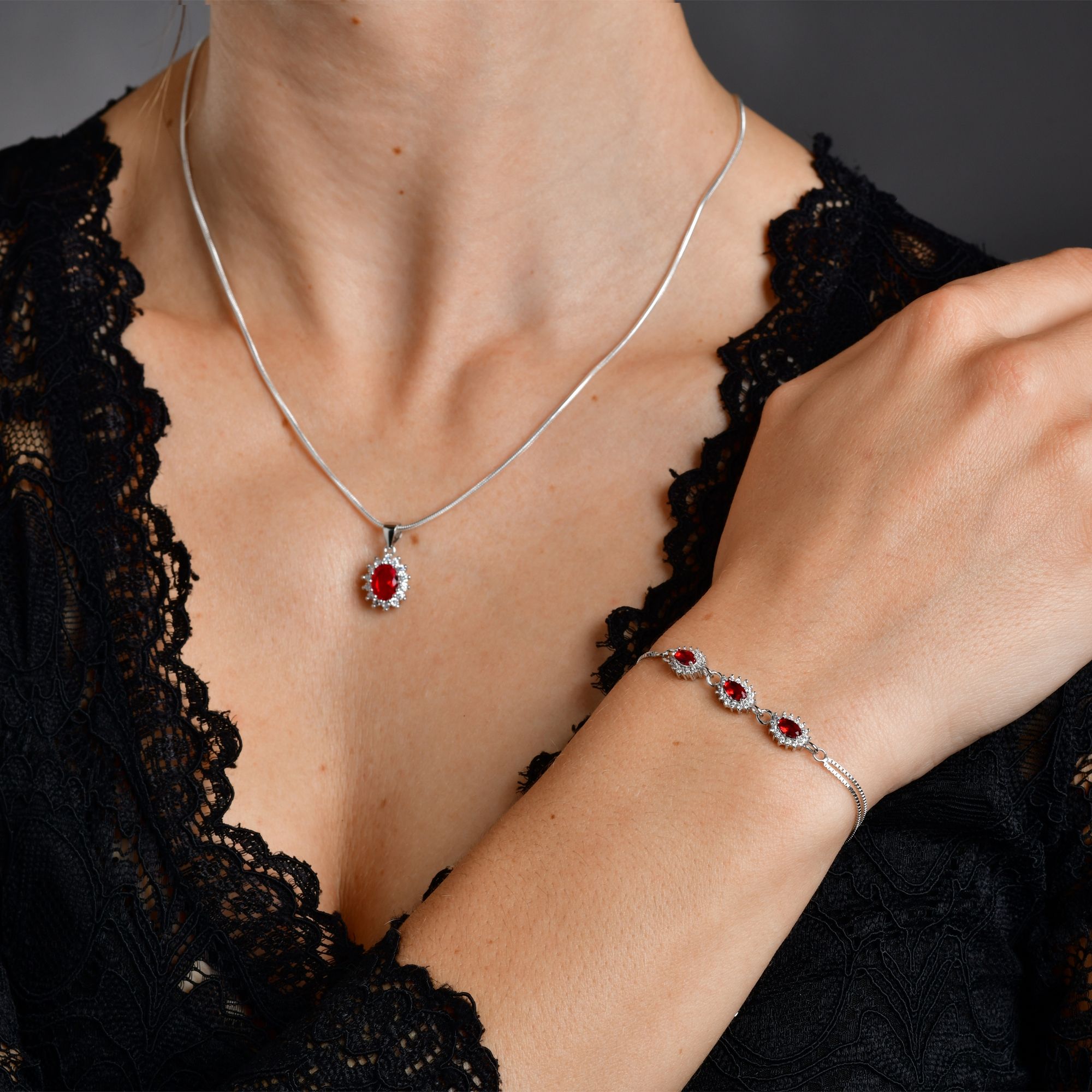 "Diana" 925/- Echt Silber Armband 17+3cm - Entourage Stil, Zirkonia - rot, rhodiniert