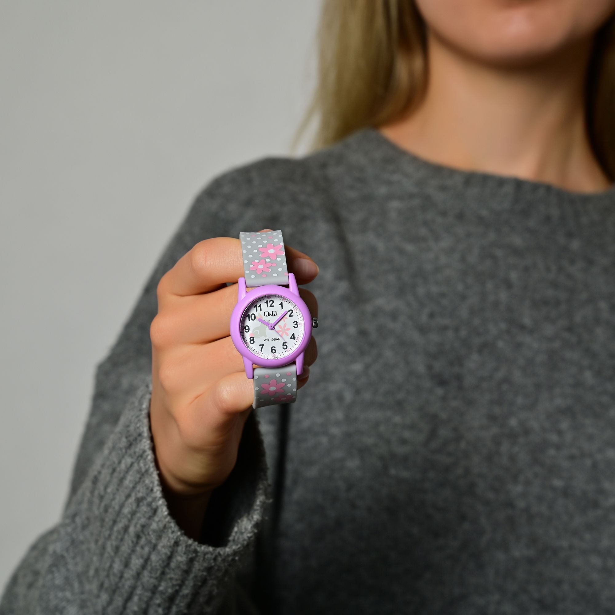 Q&Q Kinderuhr mit Silikonarmband, "Blume/ Hase/ Punkte", 10 Bar