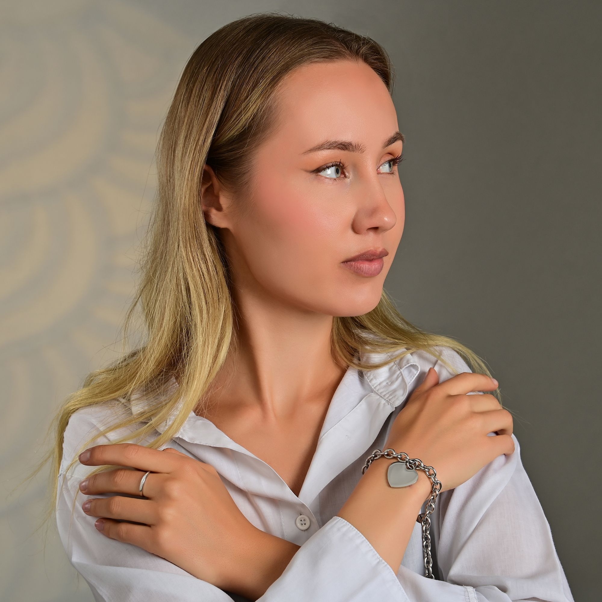 "Keynie" Edelstahl Armband mit Herz-Anhänger, 22 cm, silberfarben