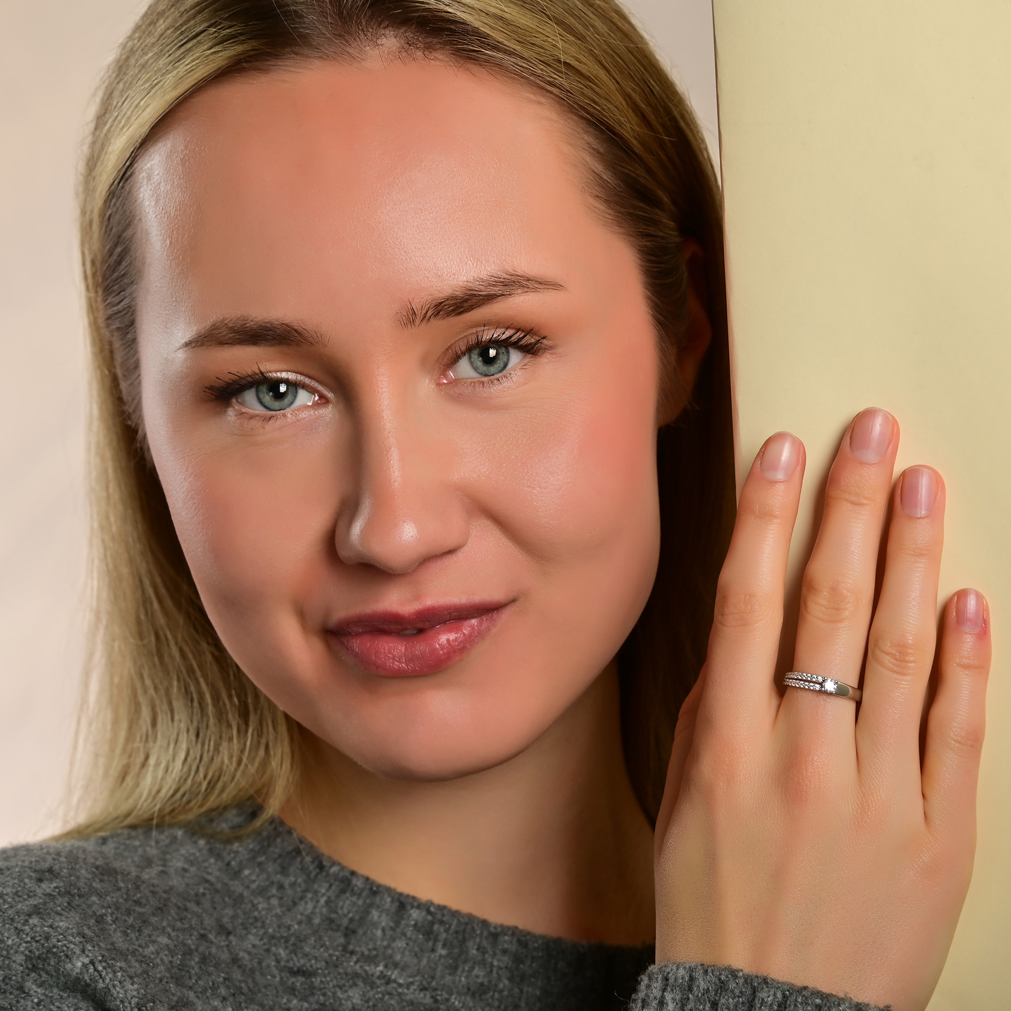 "Halla" 925/rh Echt Silber Ring mit Zirkoniabesatz, Gr. 48
