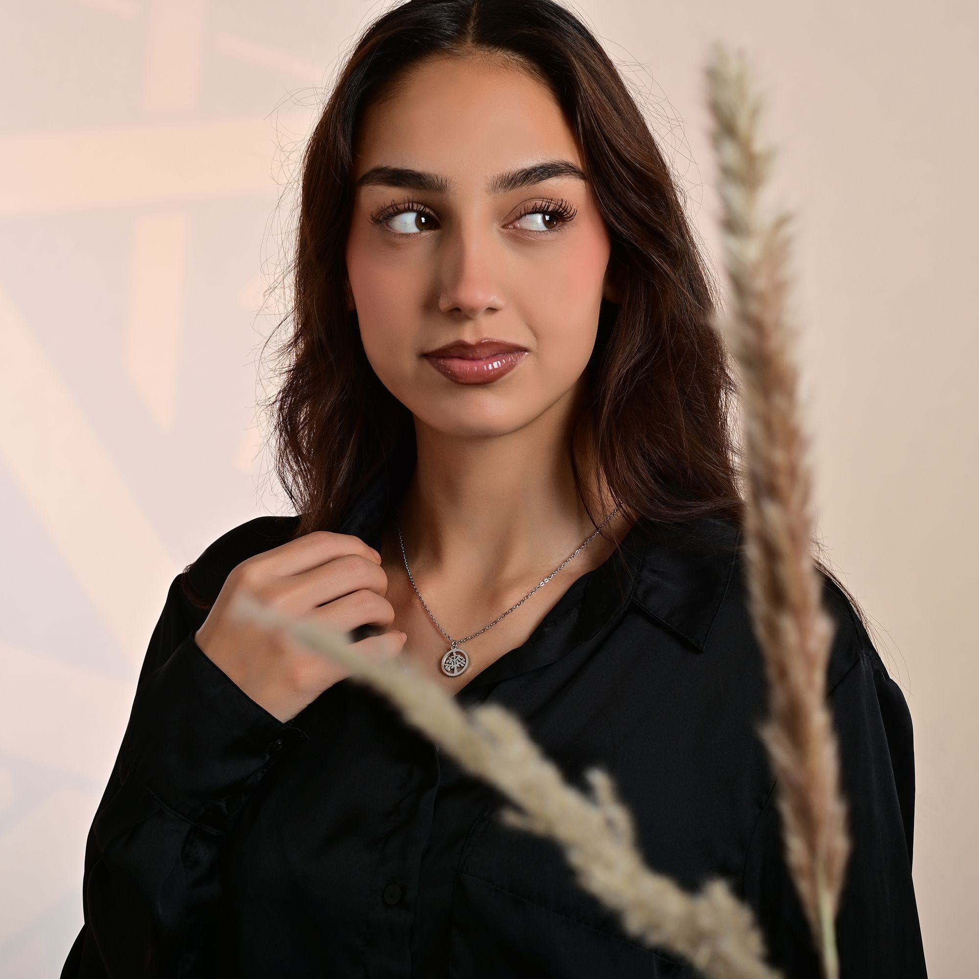 Akzent Halskette aus Edelstahl, Lebensbaumanhänger, silberfarben