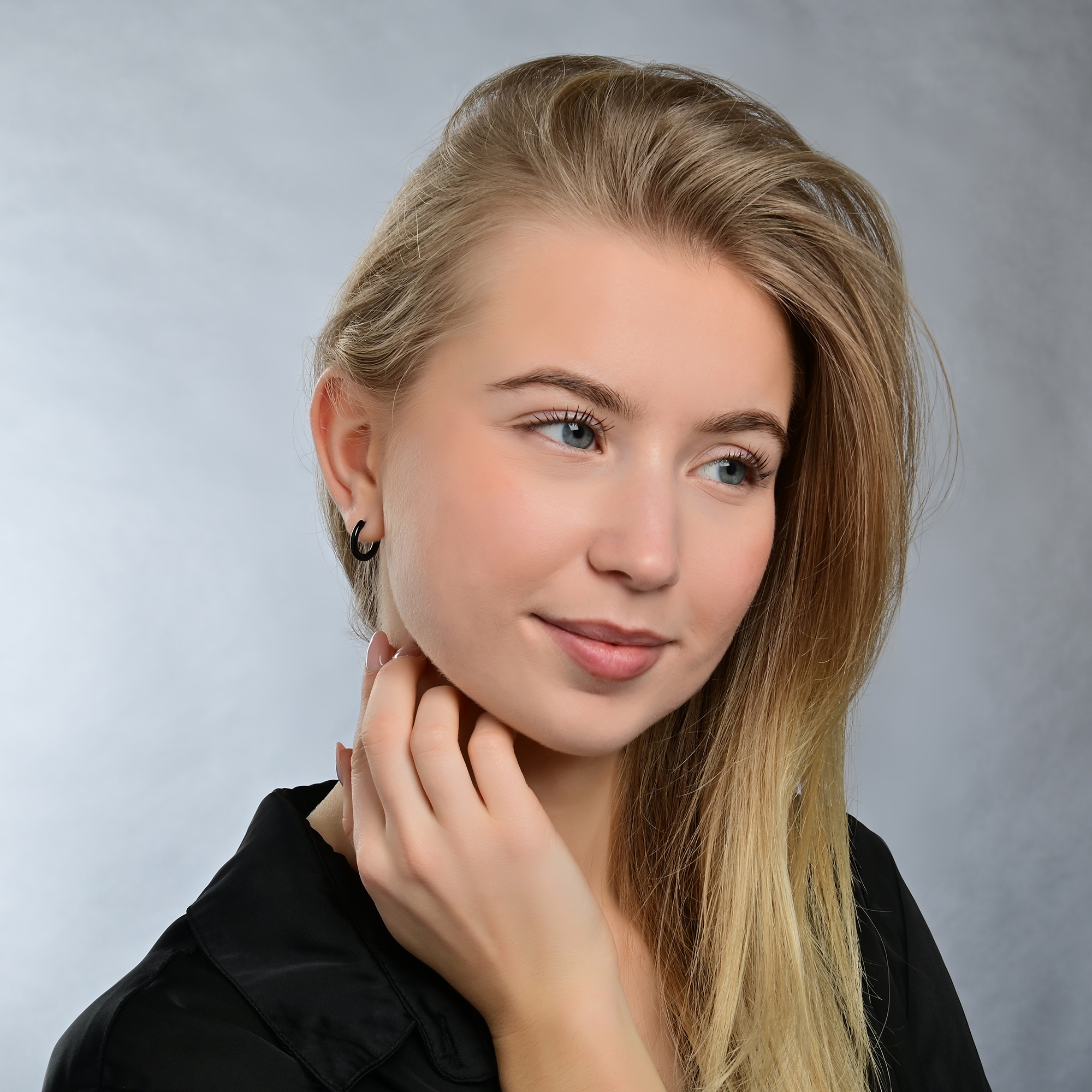 "Tanu", Unisex Edelstahl Creole, schwarz, 10,5 mm (VE12)
