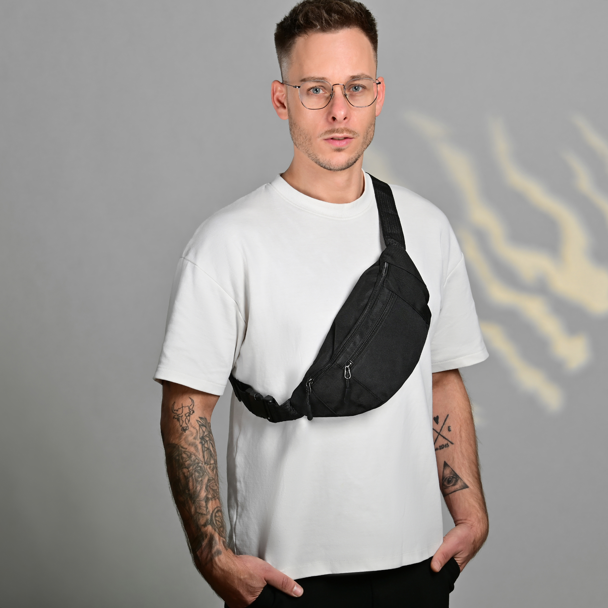 "Luma", Basic Hüfttasche aus Textil, schwarz