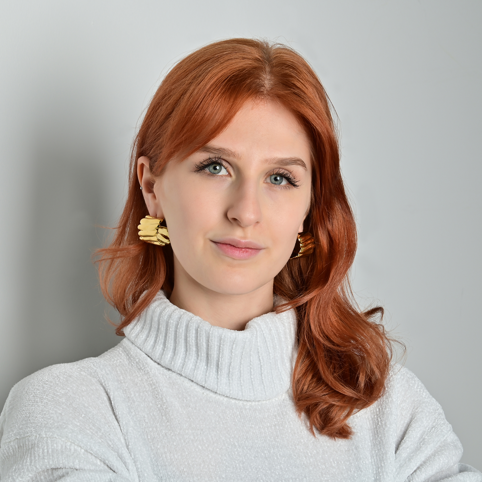 "Regina" Edelstahl Creolen/ Halbcreole im Wellen-Design, Statement, goldfarben